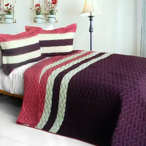 Photo of Goodbye Floppy - 3PC Vermicelli-Quilted Patchwork Quilt Set (Full/Queen Size)