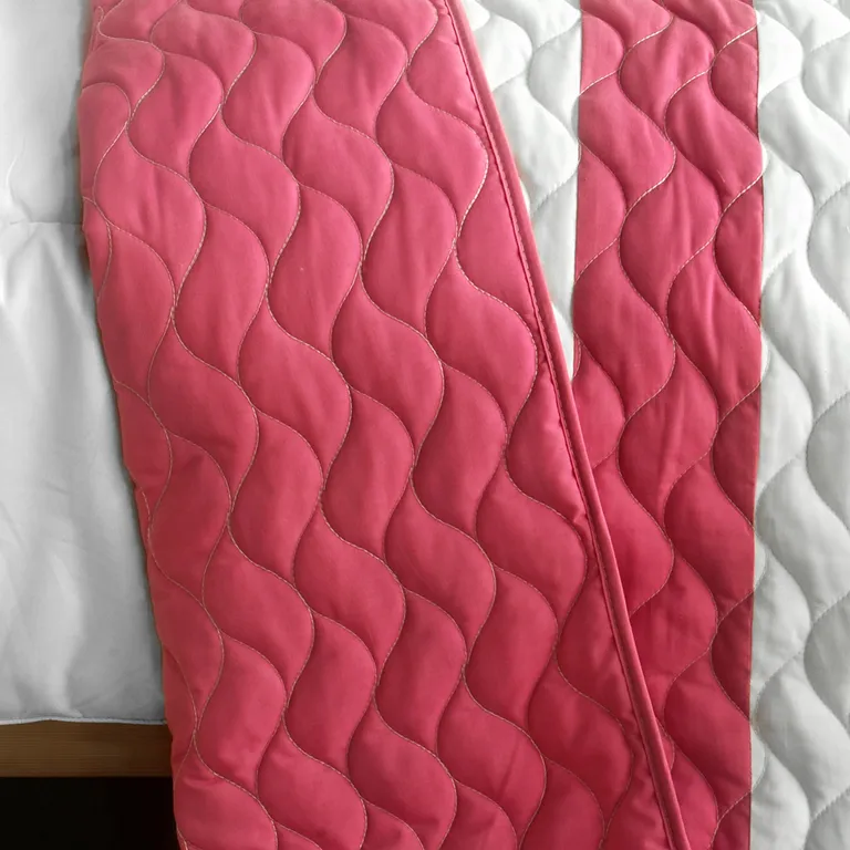 Goodbye Floppy - 3PC Vermicelli-Quilted Patchwork Quilt Set (Full/Queen Size) Photo 3