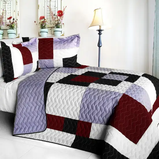 Grape Princess -  Brand New Vermicelli-Quilted Patchwork Quilt Set Full/Queen Photo 1