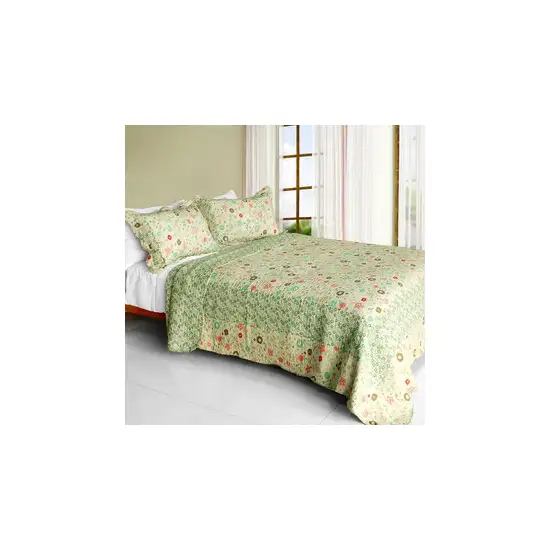 Heavenly Creatures -  Cotton 3PC Vermicelli-Quilted Patchwork Quilt Set (Full/Queen Size) Photo 2