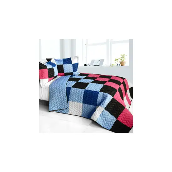 Ice Fire -  3PC Vermicelli - Quilted Patchwork Quilt Set (Full/Queen Size) Photo Swatch