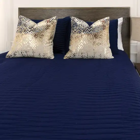 Indigo King Microfiber 300 Thread Count Machine Washable Down Alternative Comforter Photo 3