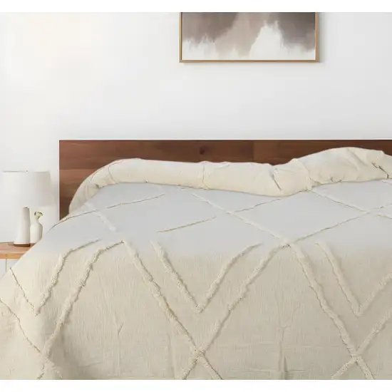 Ivory Geometric  Cotton Coverlet With Fringe Photo 1