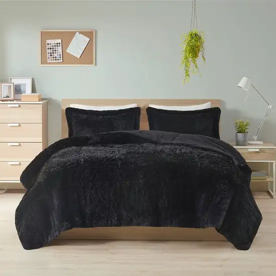 King/CAL King Black Soft Sherpa Faux Fur 3-Piece Comforter Set with Pillow Shams Photo 1