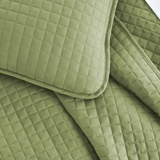 King/Cal King Lightweight Sage Ultra Soft 3-Piece Microfiber Quilt Set Photo 3