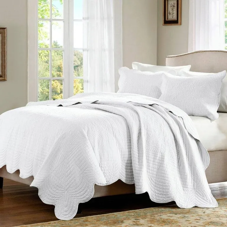 King Size 3 Piece Reversible Scalloped Edges Microfiber Quilt Set Photo 2