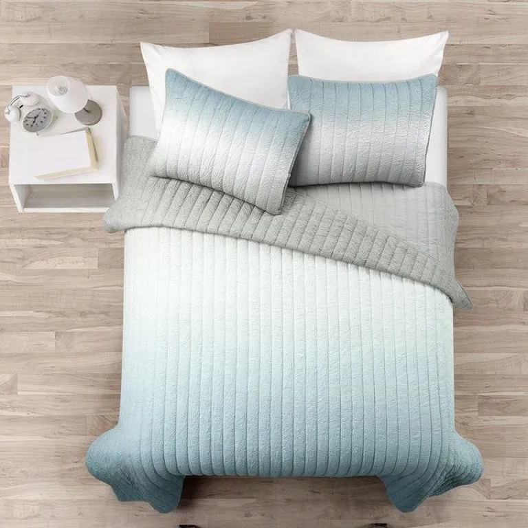 King size Aqua Grey Lightweight Crinkle Fabric 3 Piece Quilt Set Photo 2