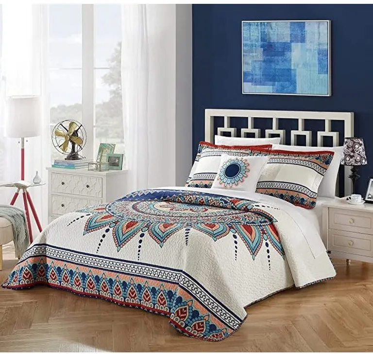 King size 4 Piece Cotton Blue White Boho Geometric Reversible Quilt Set Photo 1