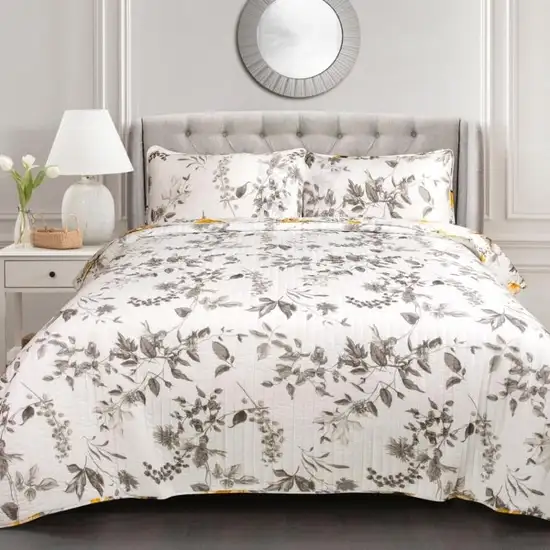 King size 3 Piece White Yellow Grey Reversible Floral Birds Cotton Quilt Set Photo 4