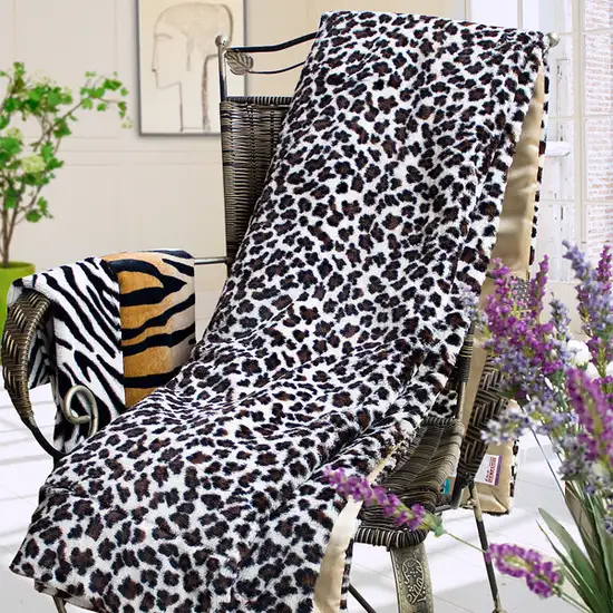 Leopard Brown -  Micro Mink Fur Throw Blanket w/ 14.5 OZ filling (50 by 70 inches) Photo 1