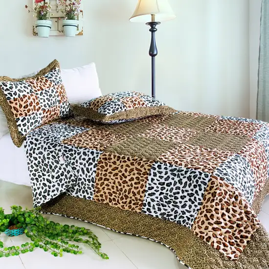 Leopard Pattern - 100% Cotton 3PC Vermicelli-Quilted Patchwork Quilt Set (Full/Queen Size) Photo 1