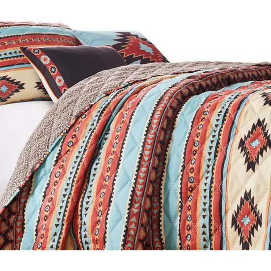 Linda 3 Piece King Quilt Set, Tribal Pattern, Diamond Design Photo 3