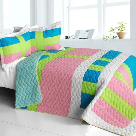Lollipops - A -  Vermicelli-Quilted Patchwork Geometric Quilt Set Full/Queen Photo 1