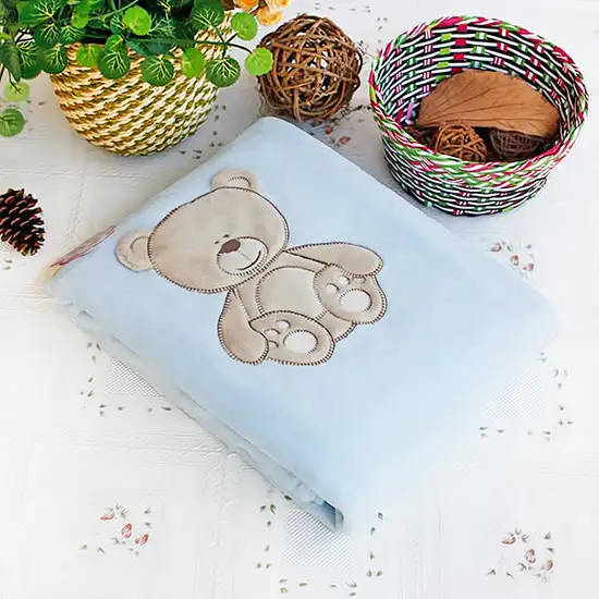 Lovely Bear -  Embroidered Applique Polar Fleece Baby Throw Blanket (30.7 by 39.4 inches) Photo 1