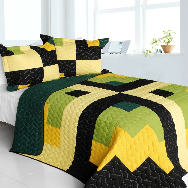 Lucky Break - 3PC Vermicelli-Quilted Patchwork Quilt Set (Full/Queen Size) Photo 1