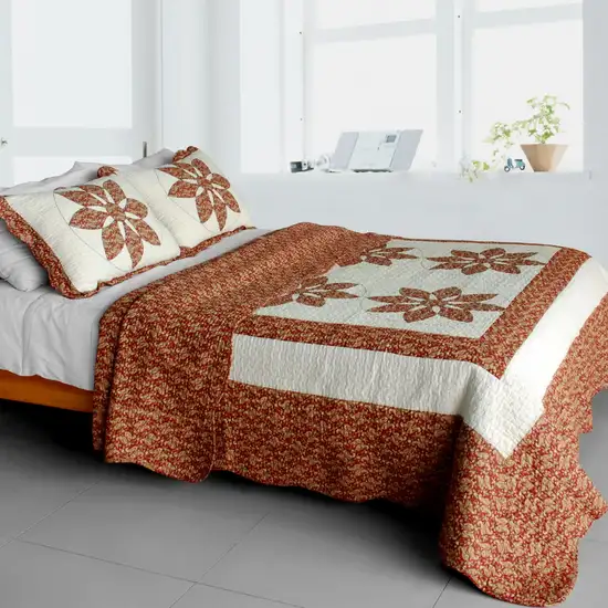 Maple Leaf -  Cotton 3PC Vermicelli-Quilted Patchwork Quilt Set (Full/Queen Size) Photo 1