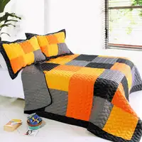 Photo of Mild Winter - 3PC Vermicelli-Quilted Patchwork Quilt Set (Full/Queen Size)