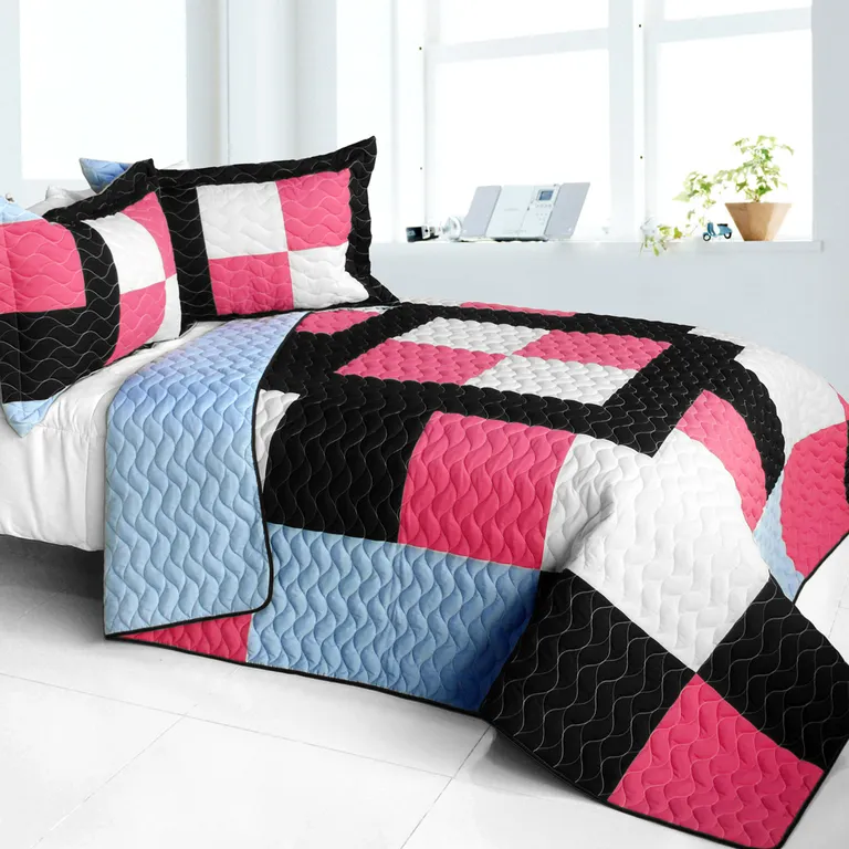 Modern Pink - 3PC Vermicelli - Quilted Patchwork Quilt Set (Full/Queen Size) Photo 1