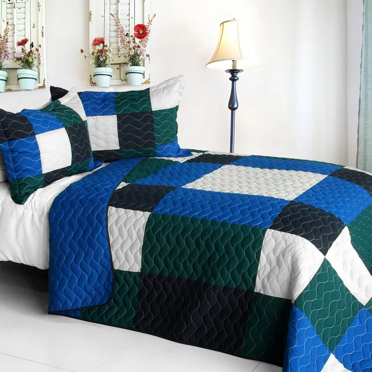 Moment - Vermicelli-Quilted Patchwork Geometric Quilt Set Full/Queen Photo 1