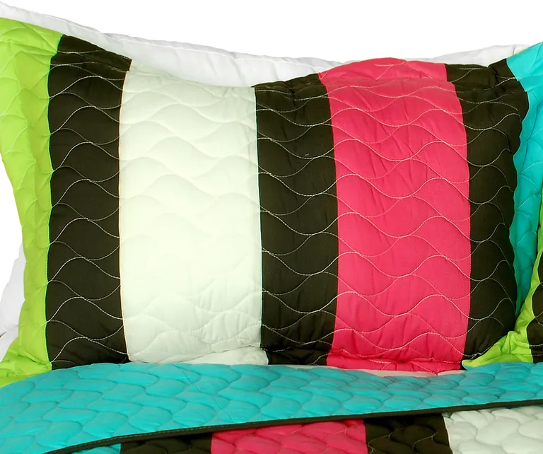 My Way - 3PC Vermicelli-Quilted Patchwork Quilt Set (Full/Queen Size) Photo 1