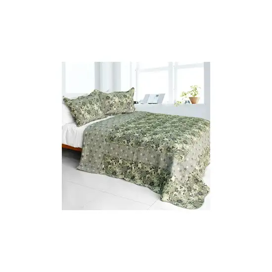 Noble Garden -  Cotton 3PC Vermicelli-Quilted Patchwork Quilt Set (Full/Queen Size) Photo 2