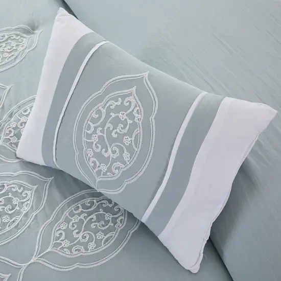 Ohio 5 Piece Queen Comforter Set with Scrolled Motifs, by The Urban Port Photo 3