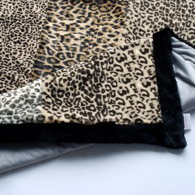 Onitiva - Magic Leopard - Animal Style Patchwork Throw Blanket (61 by 86.6 inches) Photo 3