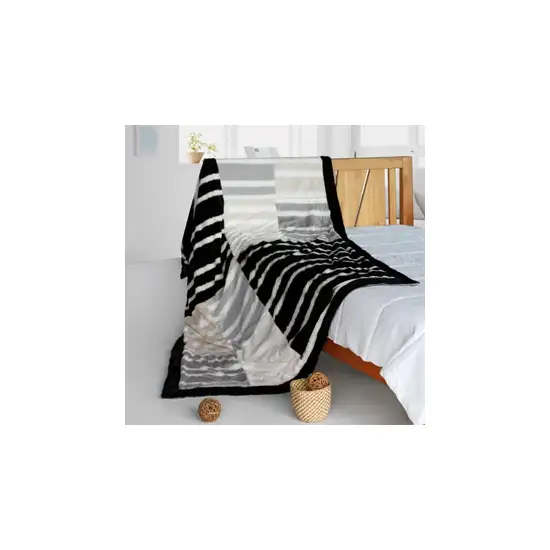 Onitiva - Romantic Trip -  Stylish Patchwork Throw Blanket (61 by 86.6 inches) Photo 2