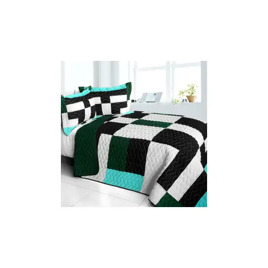 Pearl Turquoise -  3PC Vermicelli - Quilted Patchwork Quilt Set (Full/Queen Size) Photo Swatch