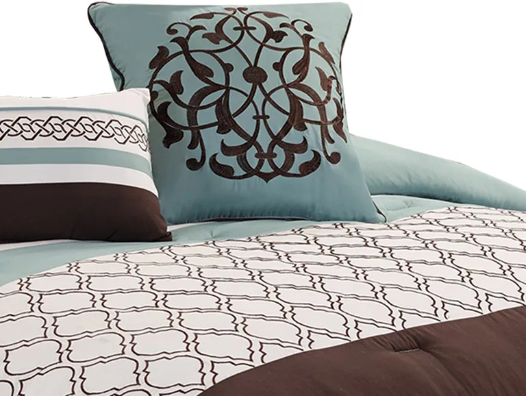 Quatrefoil King Size 8 Piece Fabric Comforter Set Photo 2