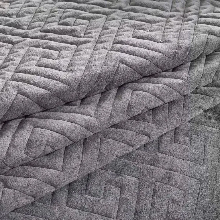 Queen Gray Charcoal Velvet Microfiber Polyester Reversible 3-Piece Quilt Set Photo 3