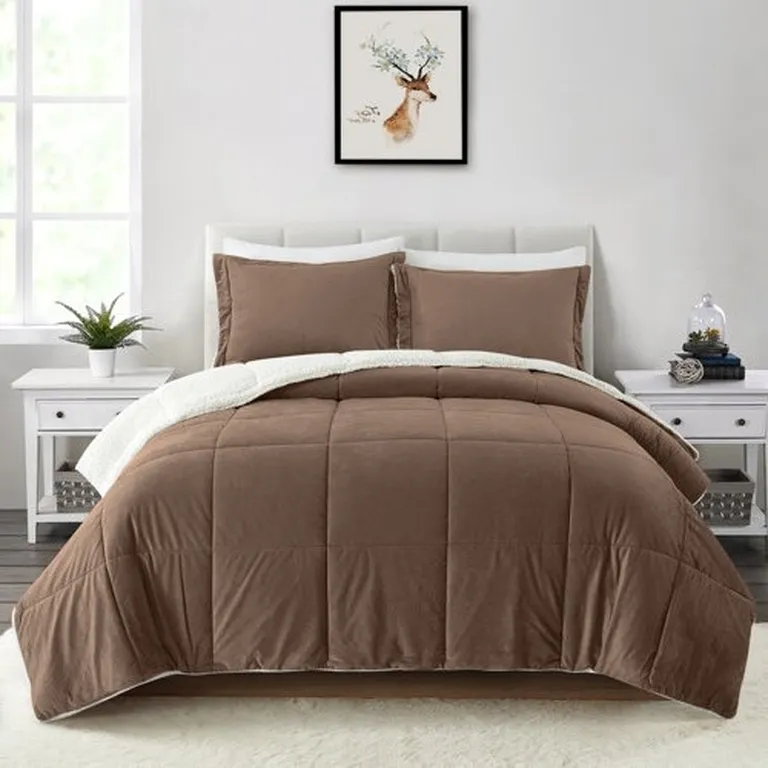 Queen Plush Microfiber Reversible Comforter Set Photo 2