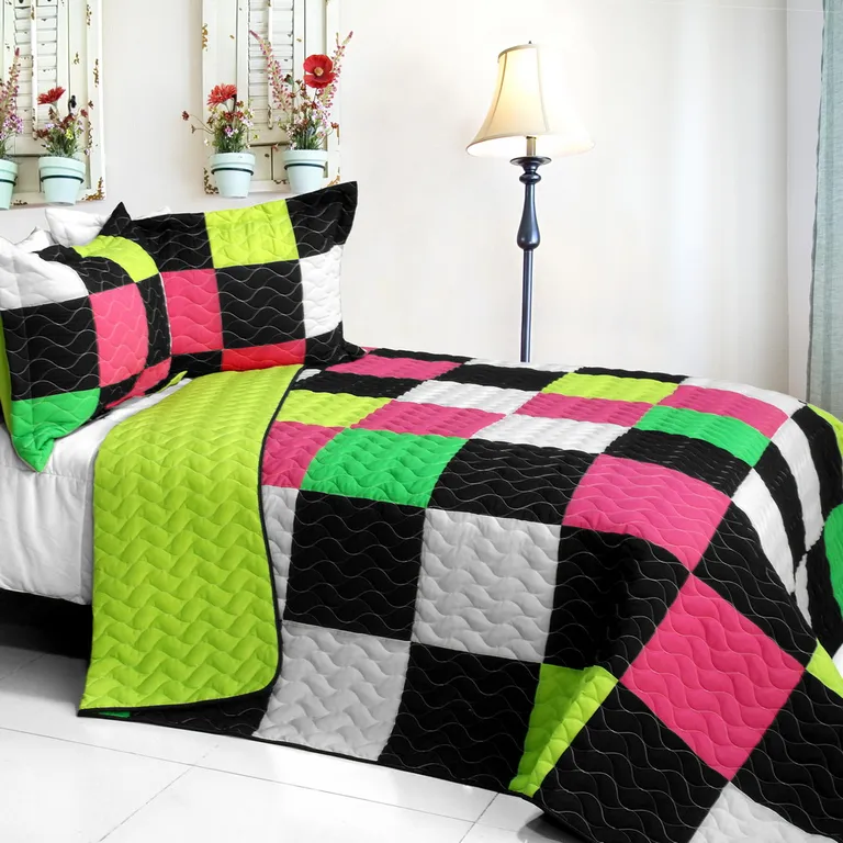 Reminiscent Album - 3PC Vermicelli - Quilted Patchwork Quilt Set (Full/Queen Size) Photo 1