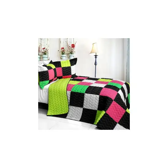 Reminiscent Album -  3PC Vermicelli - Quilted Patchwork Quilt Set (Full/Queen Size) Photo 2