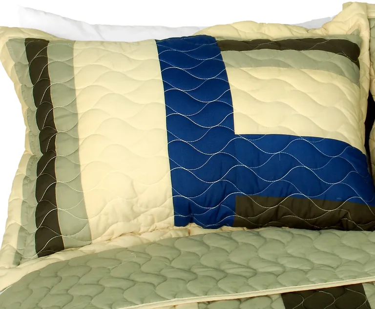 Road to Dream - 3PC Vermicelli-Quilted Patchwork Quilt Set (Full/Queen Size) Photo 1