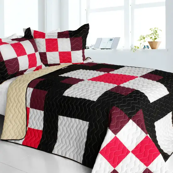 Romantic Girl -  3PC Vermicelli-Quilted Patchwork Quilt Set (Full/Queen Size) Photo 1