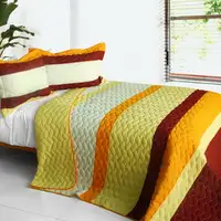 Photo of Ruk Sorn Rode - 3PC Vermicelli-Quilted Patchwork Quilt Set (Full/Queen Size)
