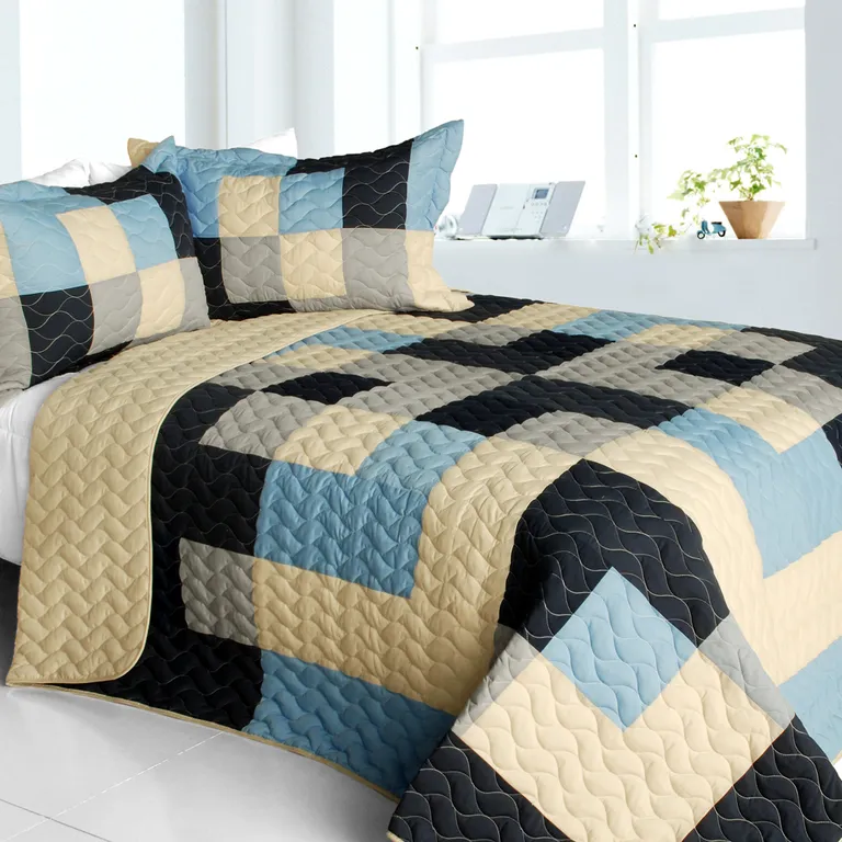 Russian Coffee - 3PC Vermicelli-Quilted Patchwork Quilt Set (Full/Queen Size) Photo 1