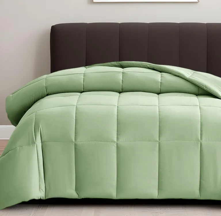 Sage  Box Stitch Microfiber Down Alternative Comforter Photo 1