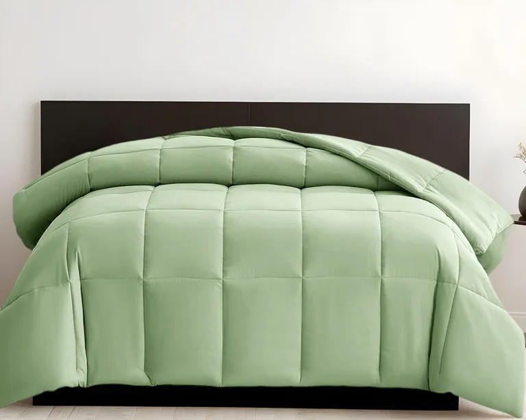 Sage  Box Stitch Microfiber Down Alternative Comforter Photo 1