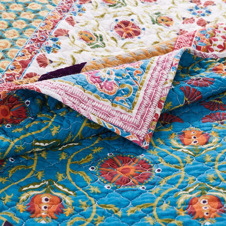 Sama 5 Piece Reversible Full Quilt Set, Floral Print Patterns Photo 4