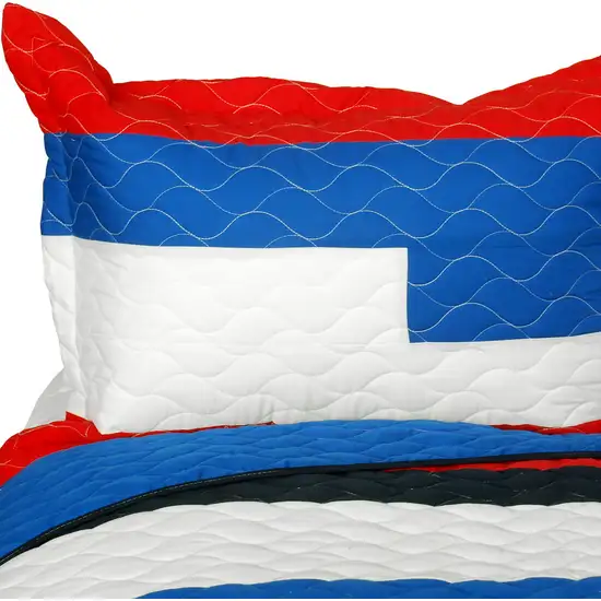 Sea Airs -  Vermicelli-Quilted Patchwork Striped Quilt Set Full/Queen Photo 1