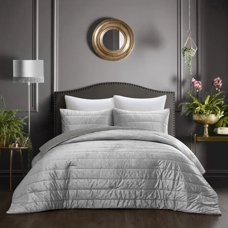 Queen Polyester 220 Thread Count Washable Down Comforter Set Photo 5