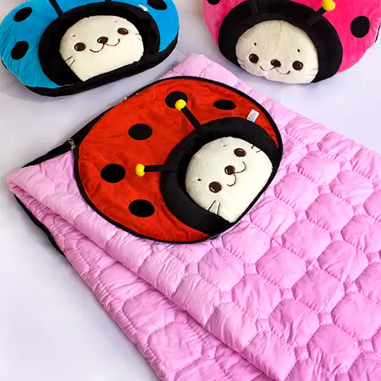 Sirotan - Ladybug Red -  Blanket Pillow Cushion / Travel Pillow Blanket (39.4 by 59.1 inches) Photo 3