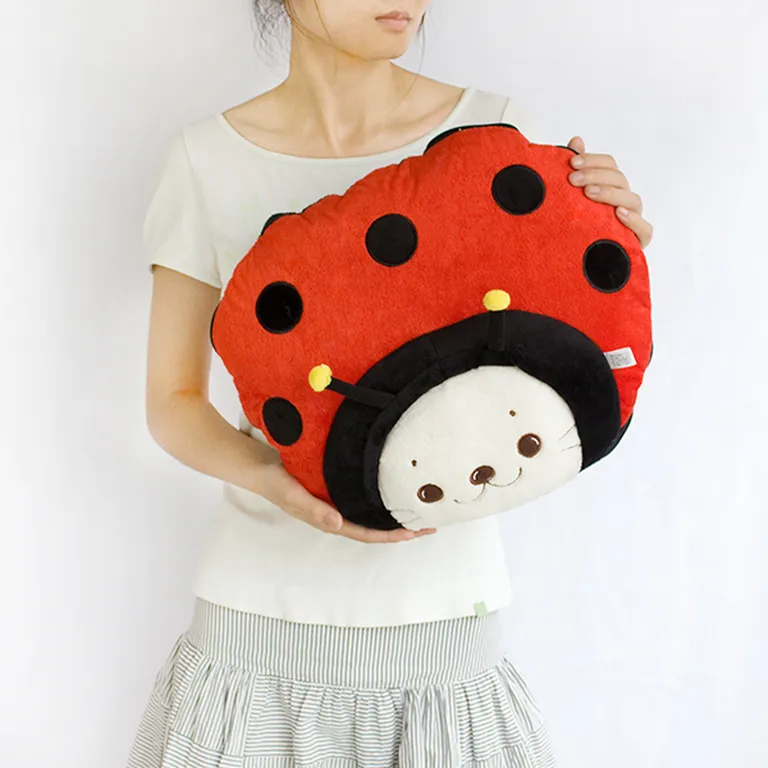 Sirotan - Ladybug Red - Blanket Pillow Cushion / Travel Pillow Blanket (39.4 by 59.1 inches) Photo 4