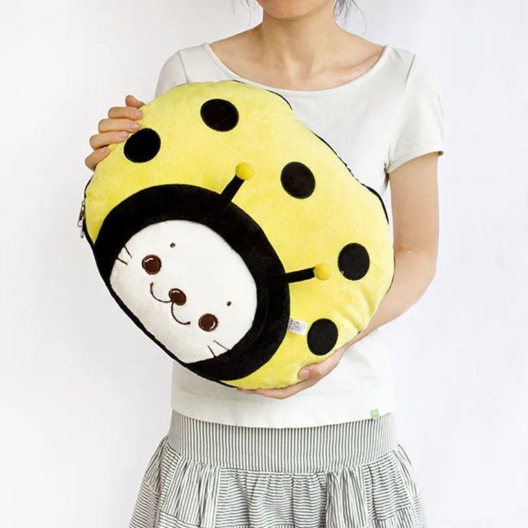 Sirotan - Ladybug Yellow - Blanket Pillow Cushion / Travel Pillow Blanket (39.4 by 59.1 inches) Photo 4
