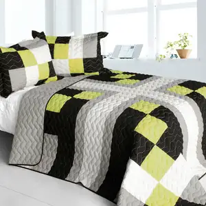 Photo of Sunshine City - 3PC Vermicelli-Quilted Patchwork Quilt Set (Full/Queen Size)