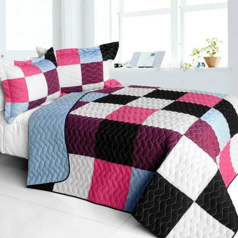 Sweet Berry Smack - 3PC Vermicelli - Quilted Patchwork Quilt Set (Full/Queen Size) Photo 1