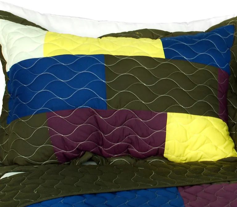 The Thousand and One Nights - 3PC Vermicelli-Quilted Patchwork Quilt Set (Full/Queen Size) Photo 1