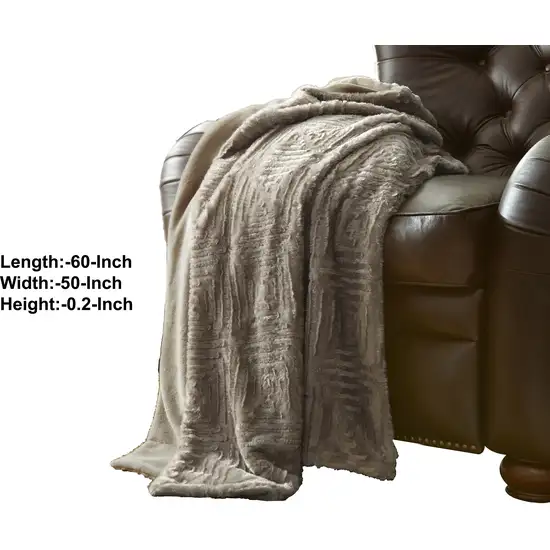 Treviso Faux Fur Throw with Fret Pattern The Urban Port Photo 2